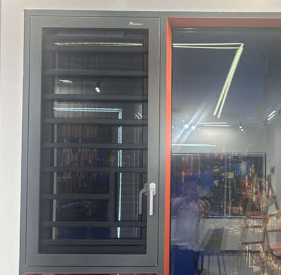 يمكن تخصيص نافذة مفتوحة سهلة التثبيت مع ملفات تعزيل