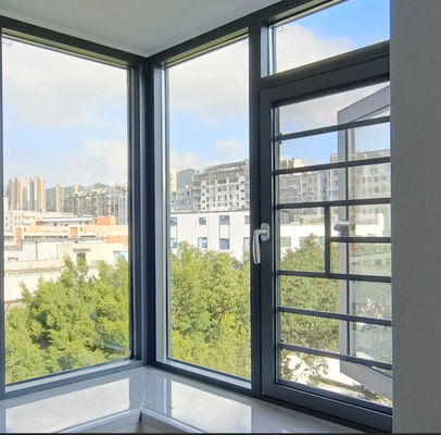 قابلة للتخصيص 1.2 ملم الزجاجات الألومنيوم النافذة المتحركة التصميم الحديث