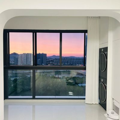 الزجاج المزدوج المخصص الإطار الأسود الألومنيوم المنزلق الشريط النوافذ مع تصميم الأجهزة الفولاذ المقاوم للصدأ