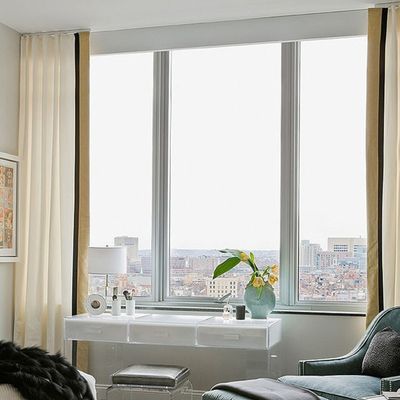 النافذة المنزلقة ذات الزجاج المزدوج مع إطار سبيكة الألومنيوم والزجاج المعزول لمدة 50 عامًا