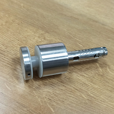 حامل حائط قياسي من الفولاذ المقاوم للصدأ 304 316 قابل للتعديل لدرابزين الزجاج للشرفة والسلالم