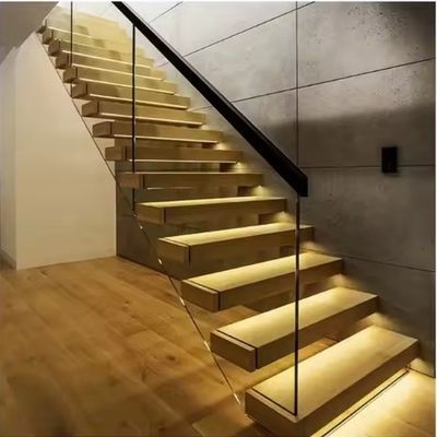 السلالم الخشبية العائمة الداخلية التصميم الأنيق مع خط الخشب الأحمر / البلوط الأبيض